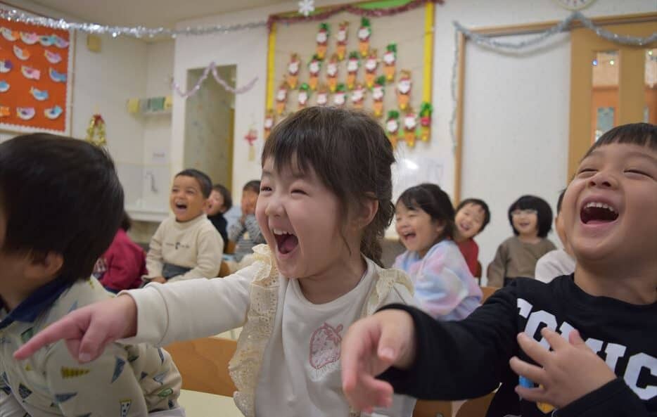 Children Laughing,ヒルトップインターナショナルスクール,熊本インターナショナルスクール,熊本英語幼稚園,熊本英語保育園,Hilltop International School